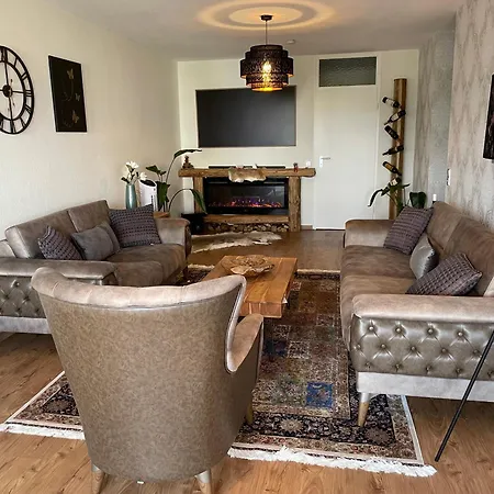 Privat bolig A Private In A Shared *